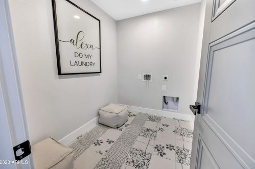 4115 Catalina Dr, Phoenix AZ 85015-6024 exterior