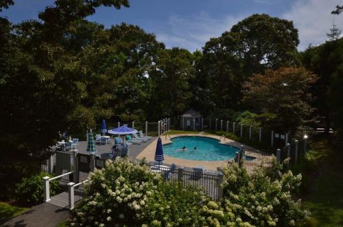 6 Landfall, Falmouth MA 02540-1658 exterior