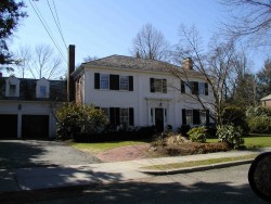 14 Lockwood Rd, Newton, MA 02465-2414