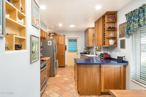 2807 11 Ave, Phoenix AZ 85021-7111 exterior