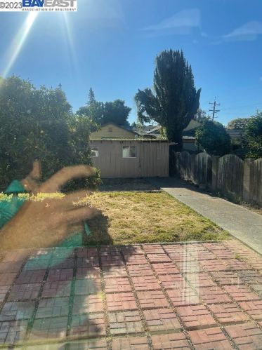1218 139 Ave, San Leandro CA 94578-1658 exterior