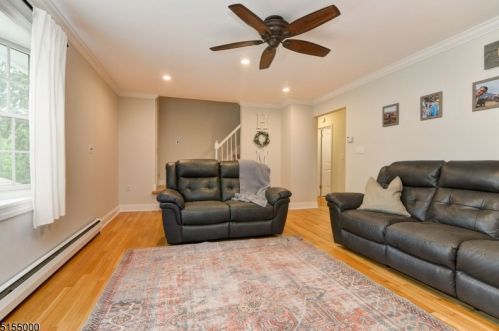 13 Beech Ct, Skyline Lakes NJ 07456-2503 exterior