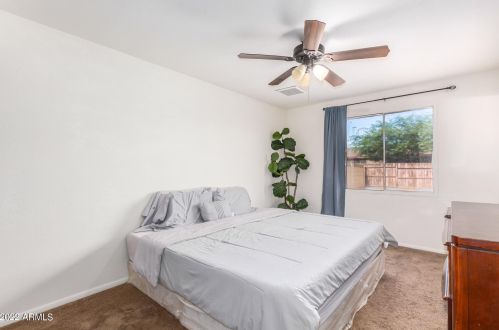 2221 61 Dr, Phoenix AZ 85033-4603 exterior