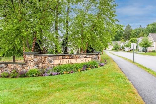 39 Greenside Ln, Acton MA 01720-4096 exterior