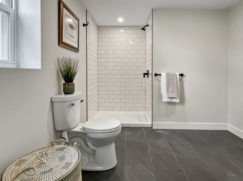 14 Hodgkins Rd, Rockport MA  01966-2004 exterior