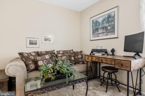 538 Elberne Ave, West Deptford NJ 08093-1715 exterior