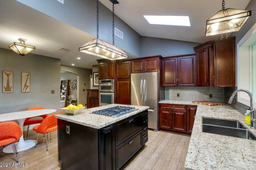 2728 Amelia Ave, Phoenix AZ 85033-3405 exterior