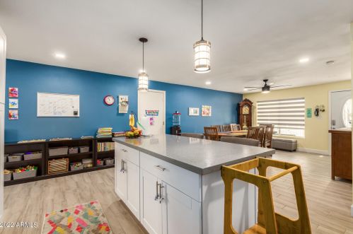 13214 40 Pl, Phoenix AZ 85050-7229 exterior