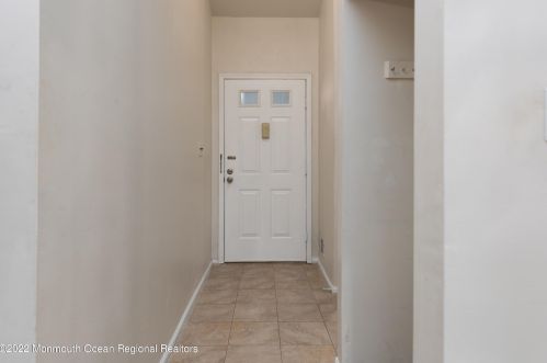 37 Boxwood Ter, Tinton Falls NJ 07701-6704 exterior