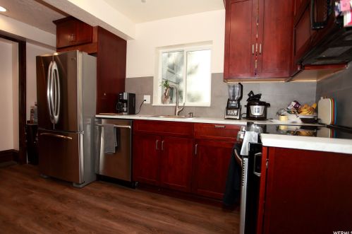 2079 Crk Rd, Sandy UT 84093-6449 exterior