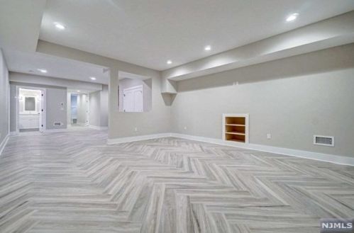 158 Magnolia Ave, Tenafly NJ  07670-1828 exterior