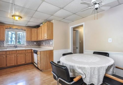 128 Independence Ave, Quincy MA 02169-7727 exterior