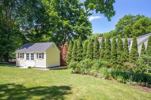 18 Stoddard Rd, Hingham MA 02043-2941 exterior