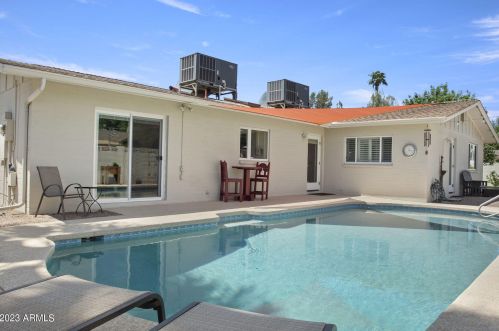 210 Butler Dr, Phoenix AZ 85051-4649 exterior