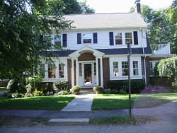 5 King St, Newton, MA 02466-1203