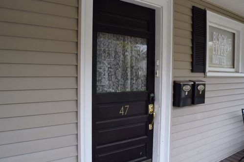 47 Maple St, Milton MA  02186-2223 exterior