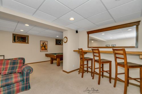 14 Meagan Ln, Lemont IL 60439-4496 exterior