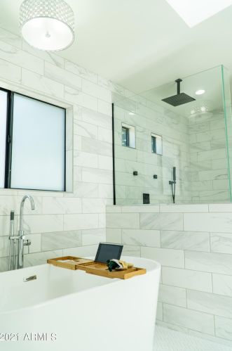 3307 43rd Pl, Phoenix AZ  85018-6422 exterior