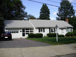 17 Pine St, Newton, MA 02465-1416
