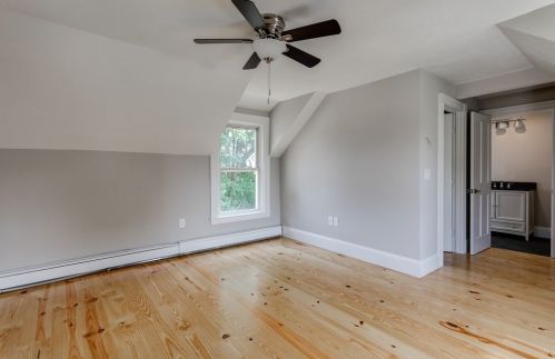 8 Latisquama Rd, Southborough MA 01772-1606 exterior