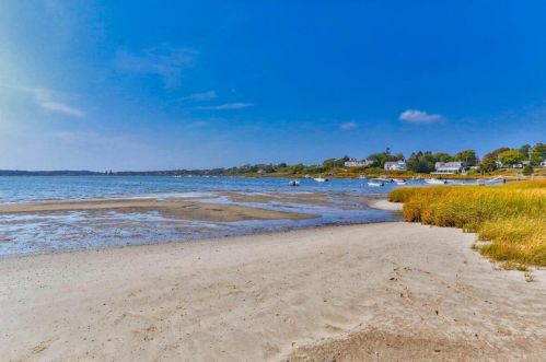 16 Joshuas Way, Chatham MA 02633-1565 exterior