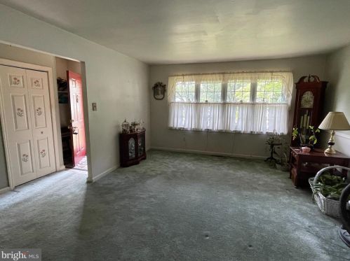 1 Budd Blvd, West Deptford NJ 08096-3332 exterior