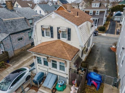 278 Palmer St, New Bedford MA 02740-2559 exterior