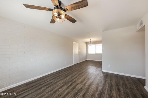 1328 Christy Dr, Phoenix AZ  85020-1106 exterior