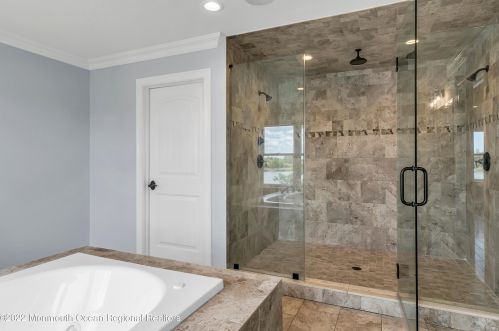 56 Rivers Edge Dr, Little Silver NJ 07739-1706 exterior