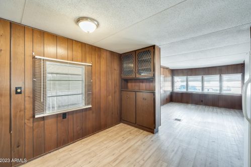 1549 Anderson Dr, Phoenix AZ  85022-2021 exterior