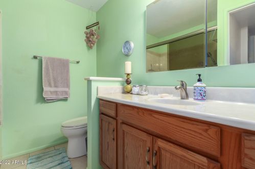 1826 Acoma Dr, Phoenix AZ 85032-4892 exterior