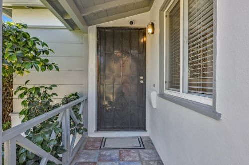 15057 Dewey St, San Leandro CA  94579-1605 exterior