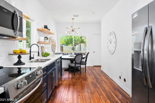 2521 11th St, Phoenix AZ 85006-1038 exterior