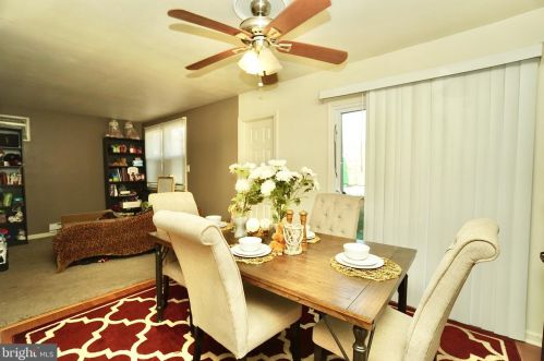 25 Presidential Dr, Erial NJ 08081-1313 exterior