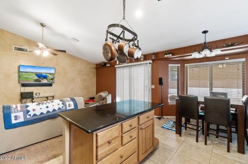 12002 46 St, Phoenix AZ 85008-4112 exterior