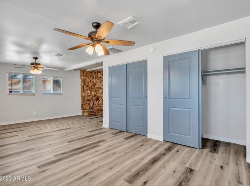 5526 Clarendon Ave, Phoenix AZ 85033-4118 exterior