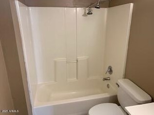 2808 Bethany Home Rd, Phoenix AZ 85015-2441 exterior