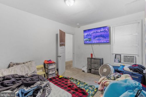 61 Hopkins St, West Deptford NJ  08096-2438 exterior