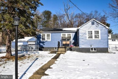 1858 Point Pleasant Ave, West Deptford, NJ 08096-4323