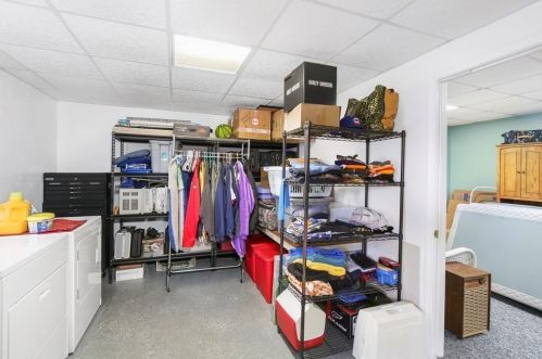 142 St, East Brookfield MA 01515-1612 exterior