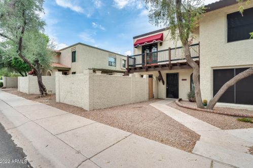 8626 51st St, Phoenix, AZ 85044-5715