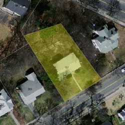 197 Lincoln St, Newton MA 02461-1327 aerial view