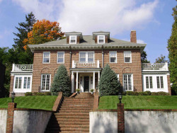 137 Commonwealth Ave, Newton, MA