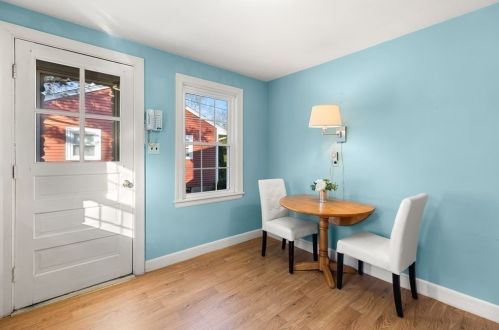 57 Yerxa Rd, Arlington MA 02474-2127 exterior