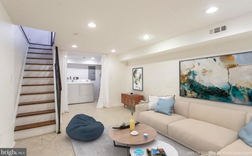 2433 Bancroft St, Philadelphia PA 19132-4443 exterior