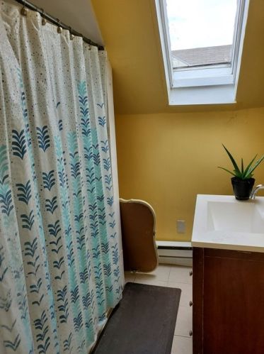 2 Avon St, Lawrence MA 01841-2632 exterior