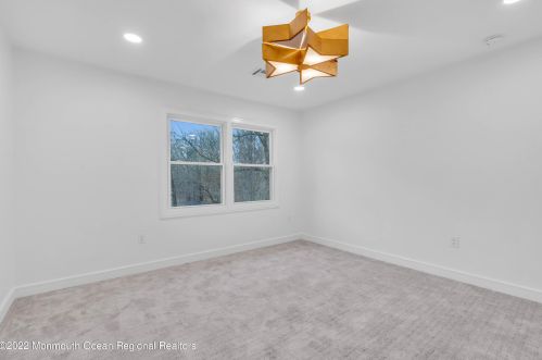 722 Green Valley Rd, Jackson Twp NJ  08527-2942 exterior