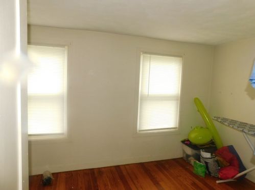 514 Hanover St, Fall River MA 02720-3702 exterior