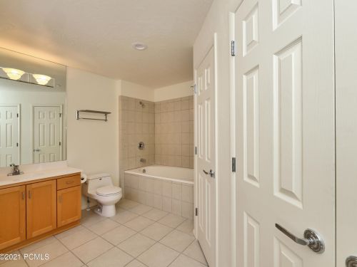 275 Parkview Dr, Park City UT 84098-5201 exterior