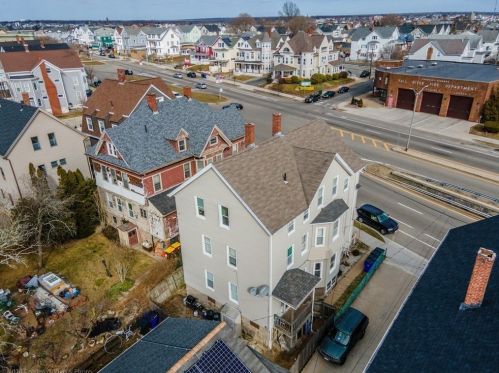 1029 Plymouth Ave, Fall River MA 02721-1939 exterior